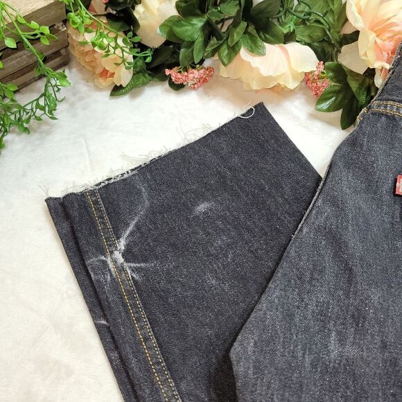 Authentic Levi's Re/ Done High Rise Cut Off Jean - Picture 9 of 11